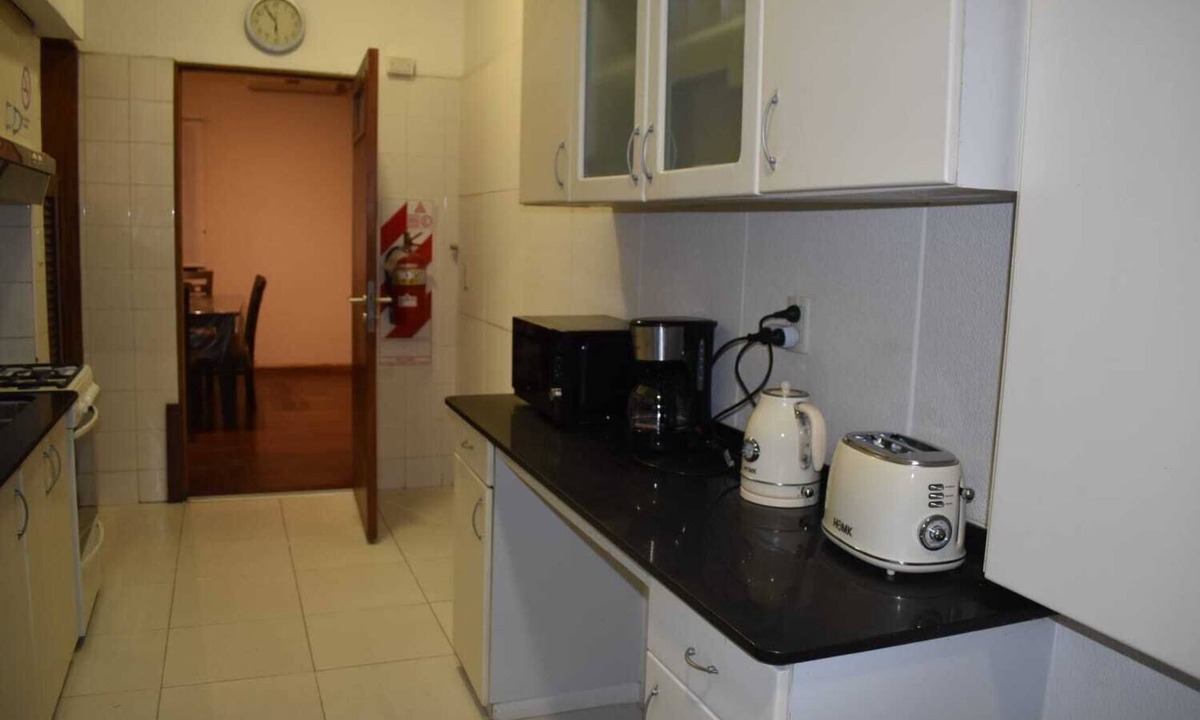 Historic Center House | Spacious 5-bedroom house with WiFi, AC in phenomenal Mendoza