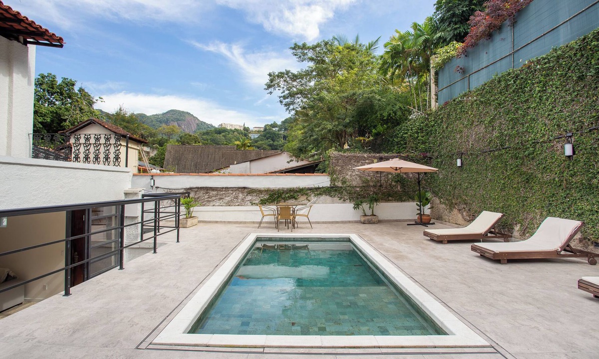 Santa Teresa Villa | Spacious home with views of Christ the Redeemer