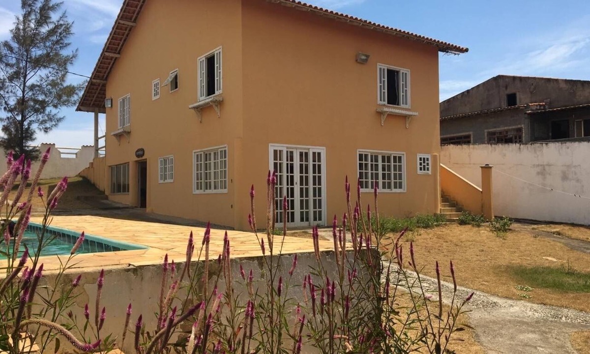 Itaipuacu House | Spacious house facing Itaipuaçu beach.
