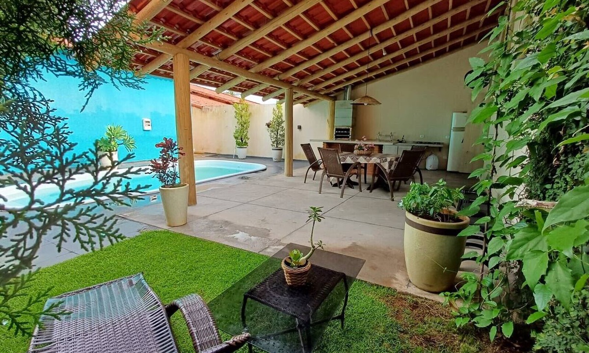 Presidente Roosevelt House | Spacious House for Families and Groups | Comfort and Flexibility in Uberlândia