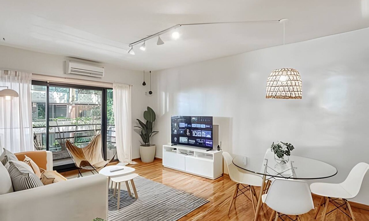 Palermo Apartment | Spacious in Palermo Hollywood Work Space & Pool