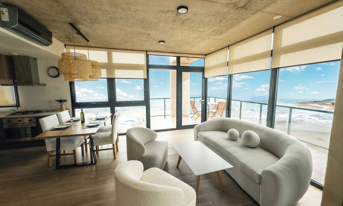 Mar del Plata Apartment | Spacious with great ocean view by BT Homes