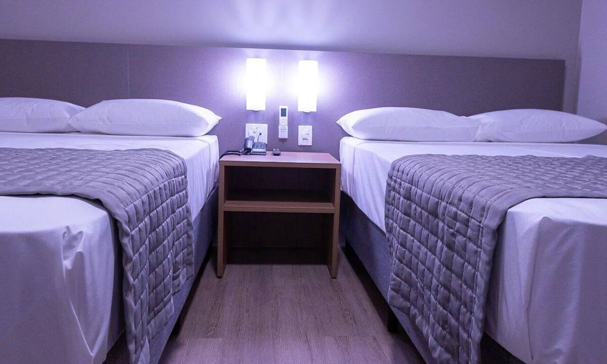 Centro Hotel | Standard Twin Bed Room | Pet-Friendly | 0.5 Mi from Igreja Matriz Tower
