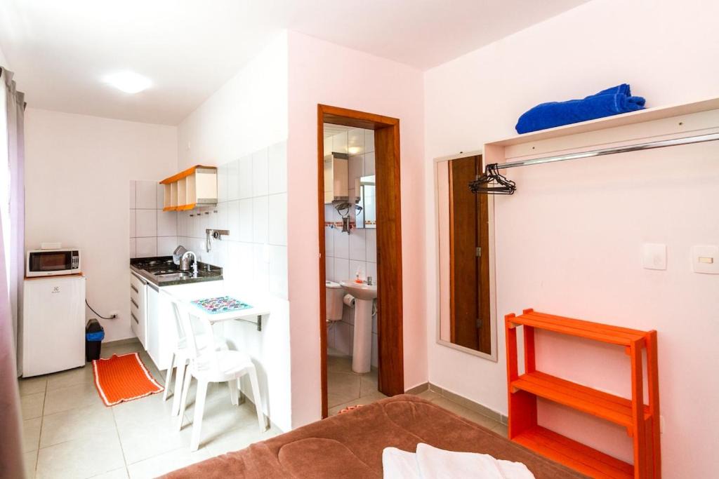 Cajuru Apartment | Studio 02 - Vinícius de Moraes - Próximo da UFPR, Shopping e Jardim Botânico