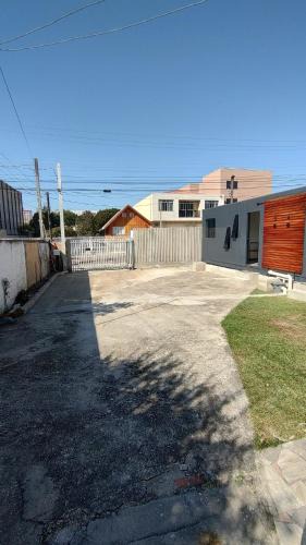 Pinheirinho Apartment | Studio 3 completo com Estacionamento e Wifi bem localizado e tranquilo