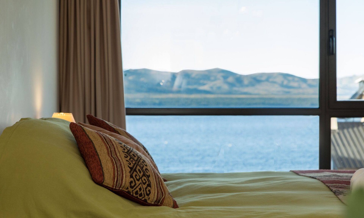 Belgrano Apartment | Studio apartment overlooking the lake and the mountains bright