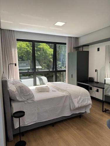 Velha Apartment | Studio com hidromassagem | 200m da Vila Germânica