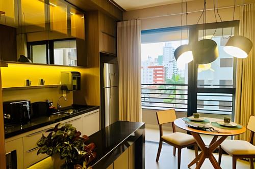 Saraiva Apartment | Studio Luxy - A 2 minutos do Center Shopping.