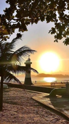 Aparecida Apartment | Studio pé na areia Santos -Wifi rápido - vaga rotativa