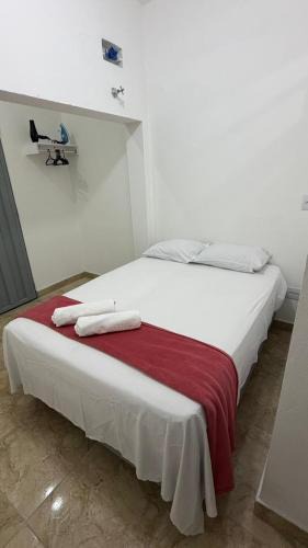 Camargos House | Studio Privativo com TV e Banheiro Exclusivo