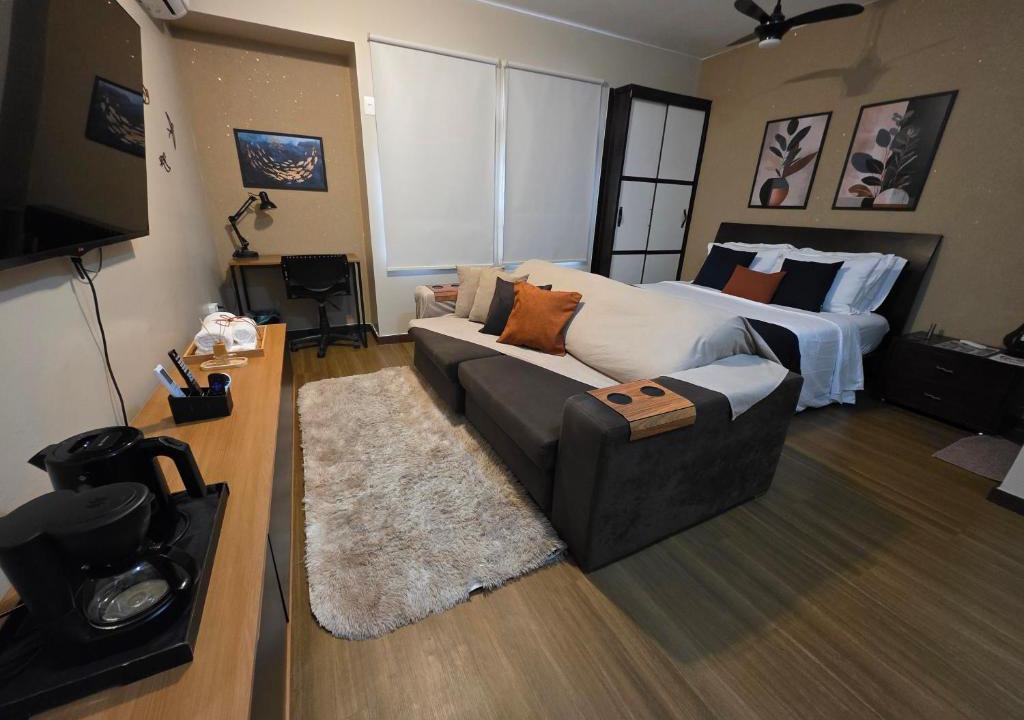 Sudoeste e Octogonal Apartment | Studio Sudoeste Ed Montblanc