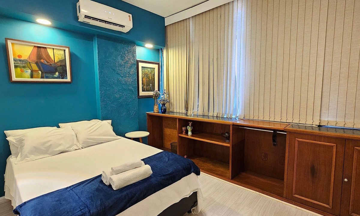 Copacabana House | Studio w/AC | 5 min to Copacabana Beach