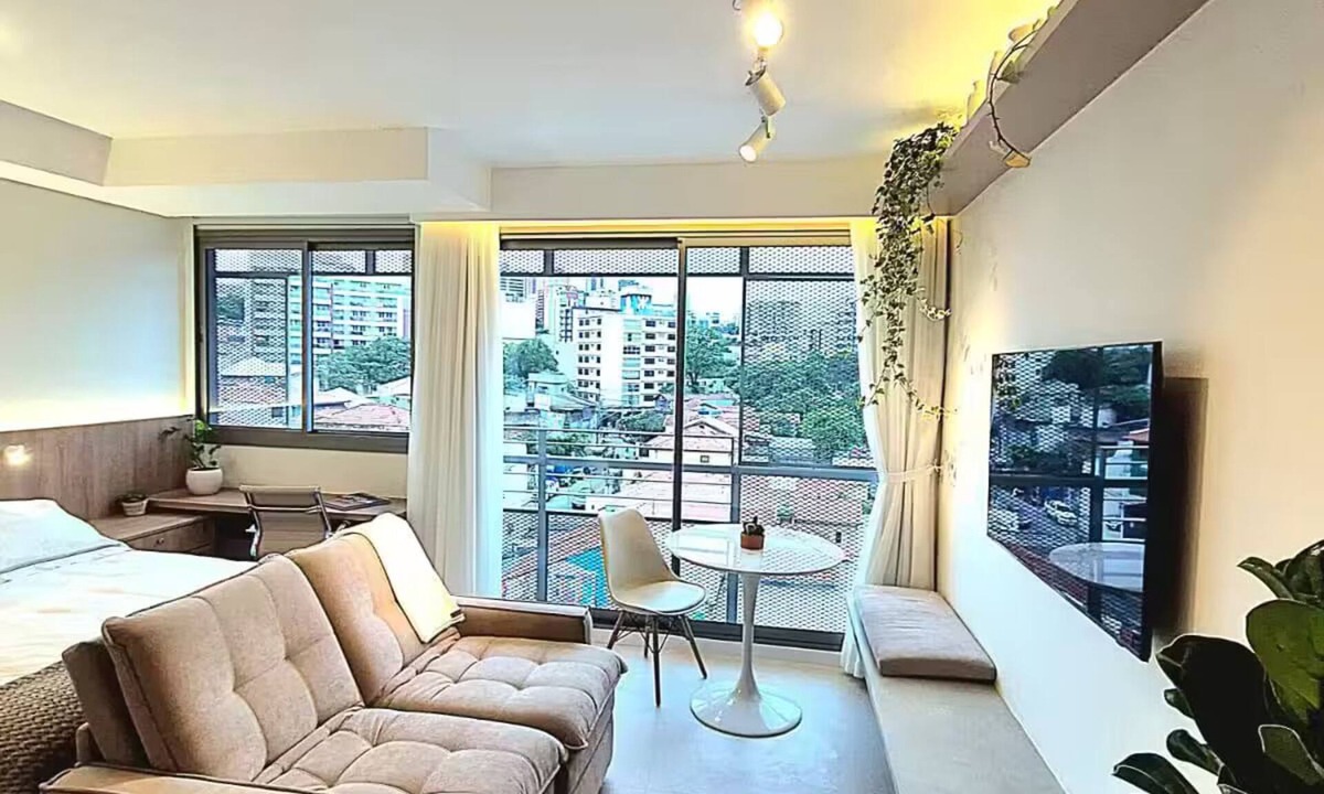 Pinheiros Apartment | Studio with Rooftop, Swimming Pool and Gym in Pinheiros