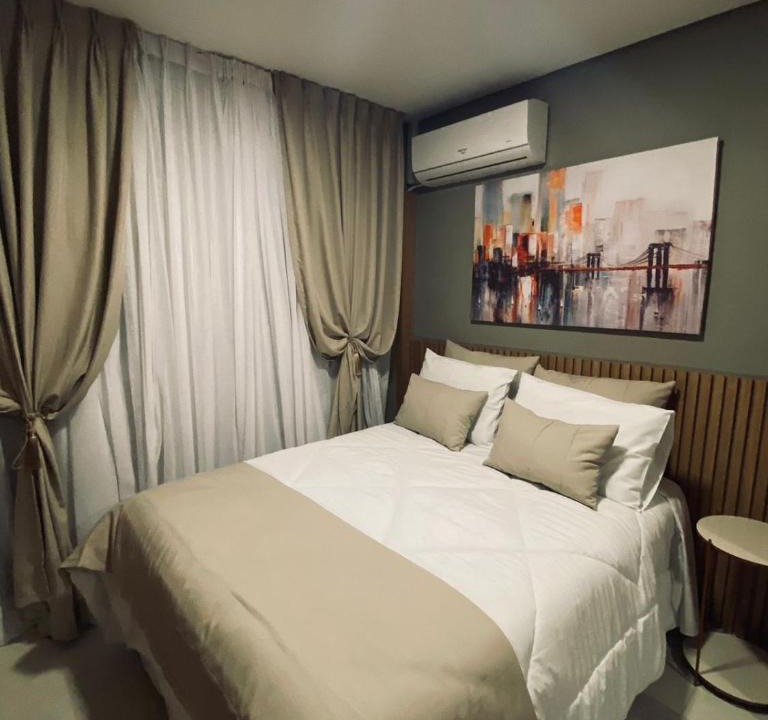 Campos Eliseos Apartment | Studios London