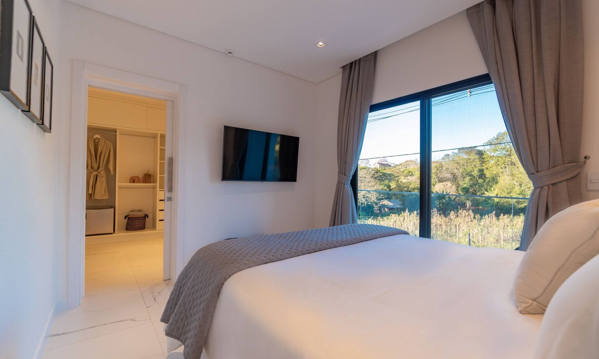 Foz do Iguacu House | Stylish Villa in the heart of Iguaçu Falls!