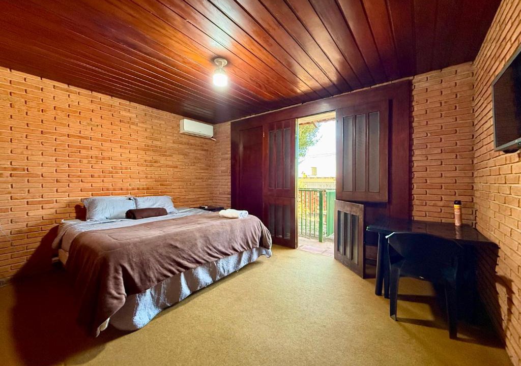 Botucatu House | Suíte com Ar condicionado no Centro de Botucatu
