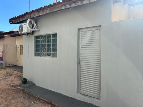 Visconde de Taunay Apartment | Suíte completa com cozinha no centro de Aquidauana