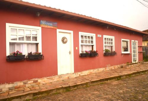 Lavras Novas Ski Chalet | Suítes e Loft do Tião