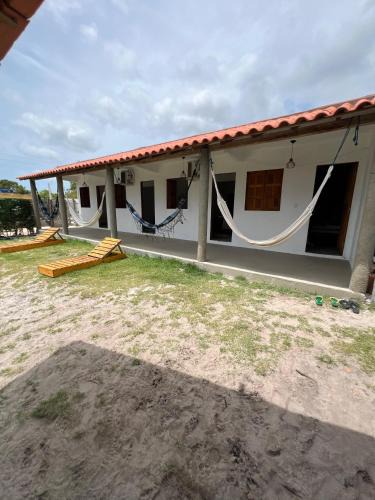 Caraiva Ski Chalet | Suite Adam 3 em Caraíva com piscina 900m da Vila