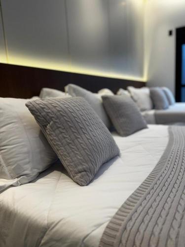 Caranda Bosque Apartment | Suite Alto Luxo com Sauna no Parque dos Poderes 02