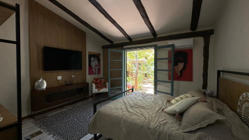 Moura Brasil House | Suite com jardim privativo - Casa das Bromélias - 02