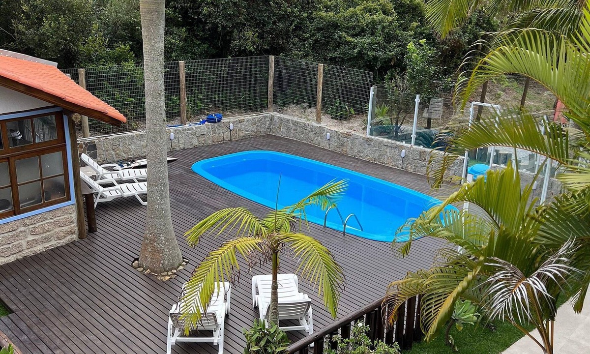 Garopaba House | Suite Térrea Premium - Pousada Buena Onda - SC