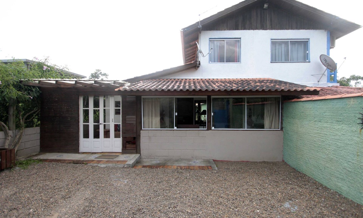 Praia do Rosa House | Sunset bungalow with pool