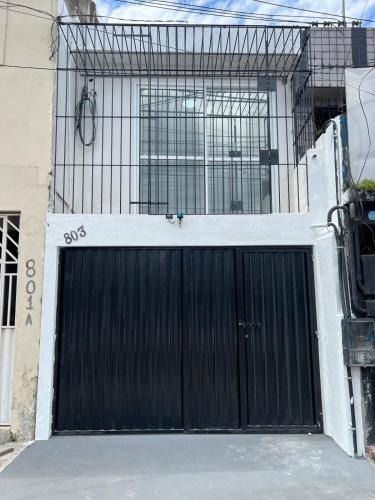 Canudos House | Suspenso aluguel
