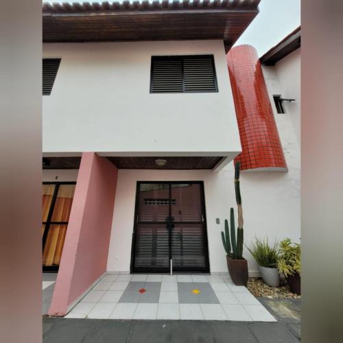 Caioba Apartment | Triplex White em Caiobá-Matinhos-Pr a 200 mt do mar