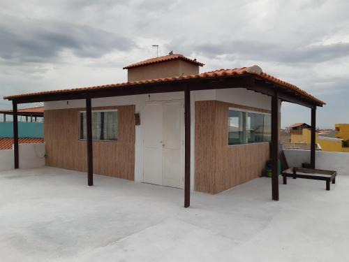 Arraial do Cabo Apartment | Varanda Grega