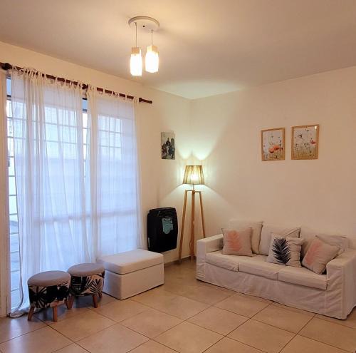 Ezeiza House | VGC hospedaje tranquilo a 5 min del aeropuerto pet friendly