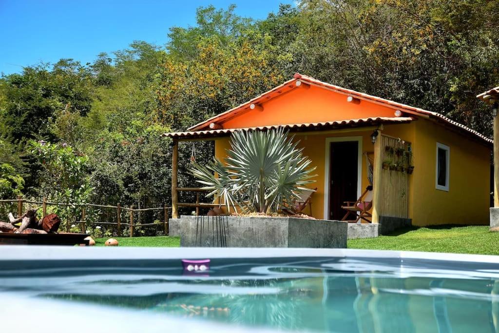 Palmeiras House | Vila Celso de Gil, aconchego, privacidade, internet, casas de campo 300m da cachoeira da Boa Vista , próximo Vale do Capão