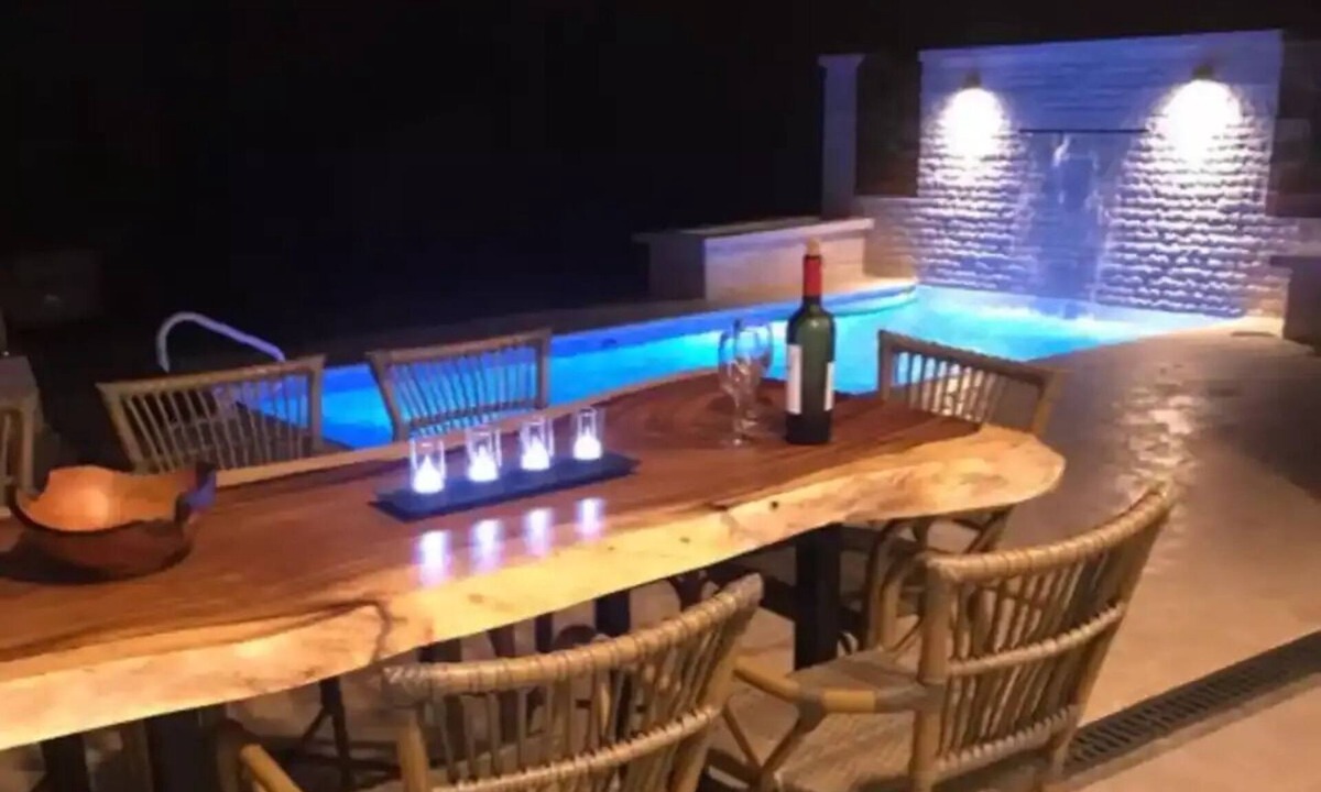 Tambor Villa | Villa in Paradise with Pool (steps to beach)n