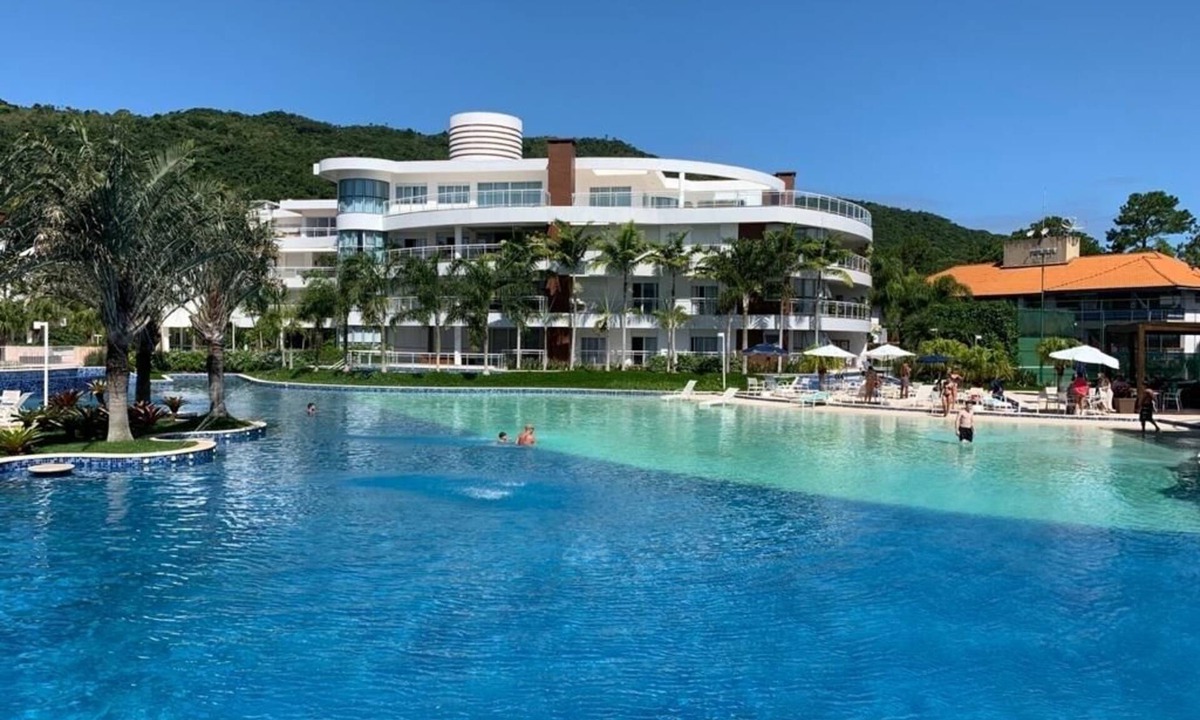 Ponta das Canas Apartment | Wonderful penthouse in the best resort condominium in Florianópolis