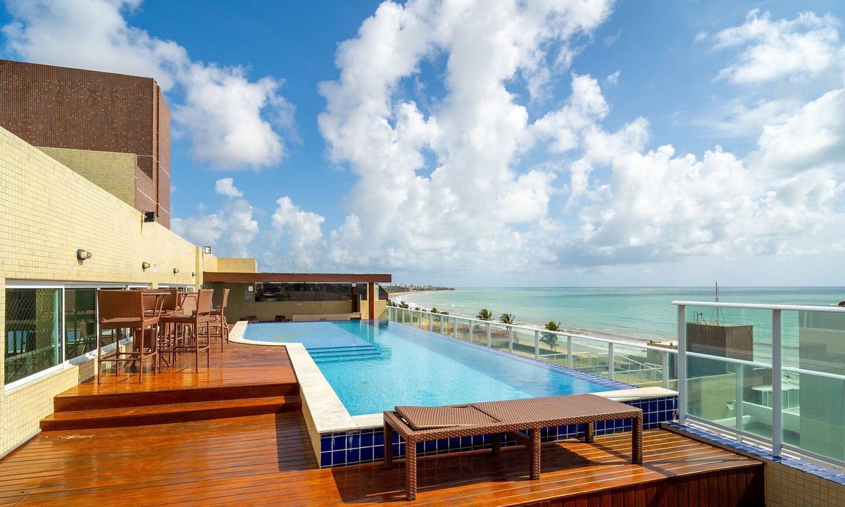 Cabedelo Apartment | Your Complete Stay With a Rooftop Pool, 40m From the Beach in Cabedelo Cmzs