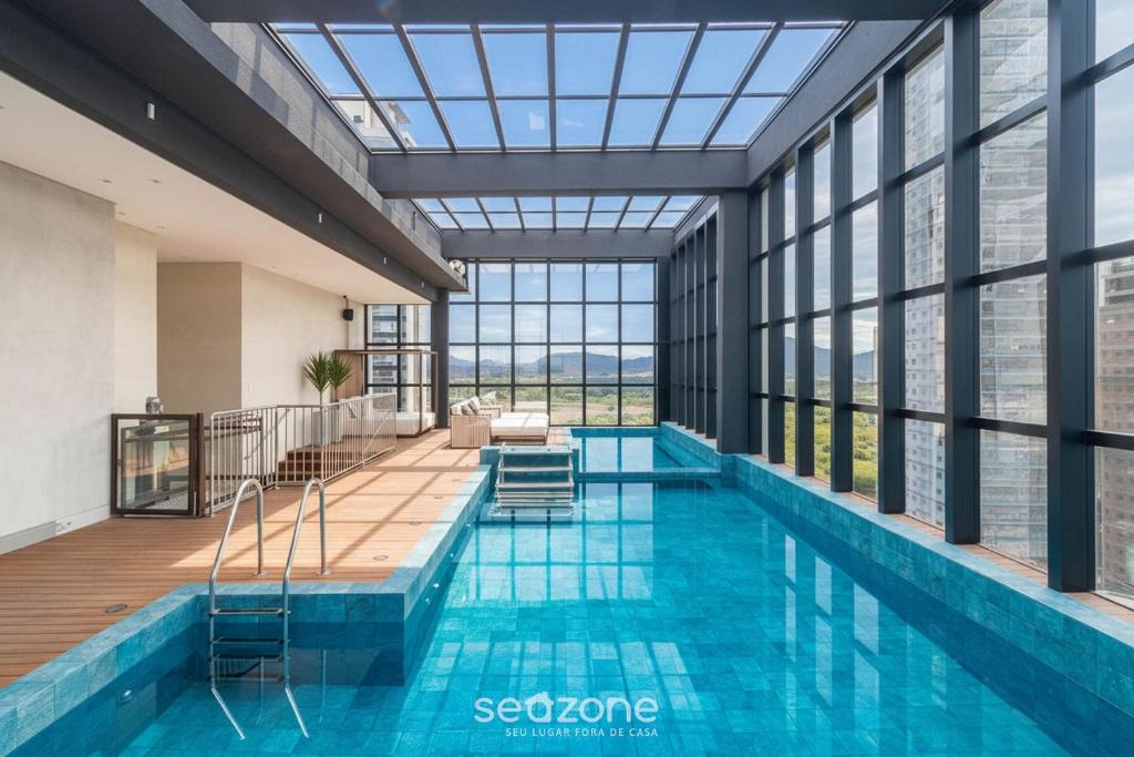 Itapema Apartment | Your exclusive stay just steps from the sea in Meia Praia - FFS!