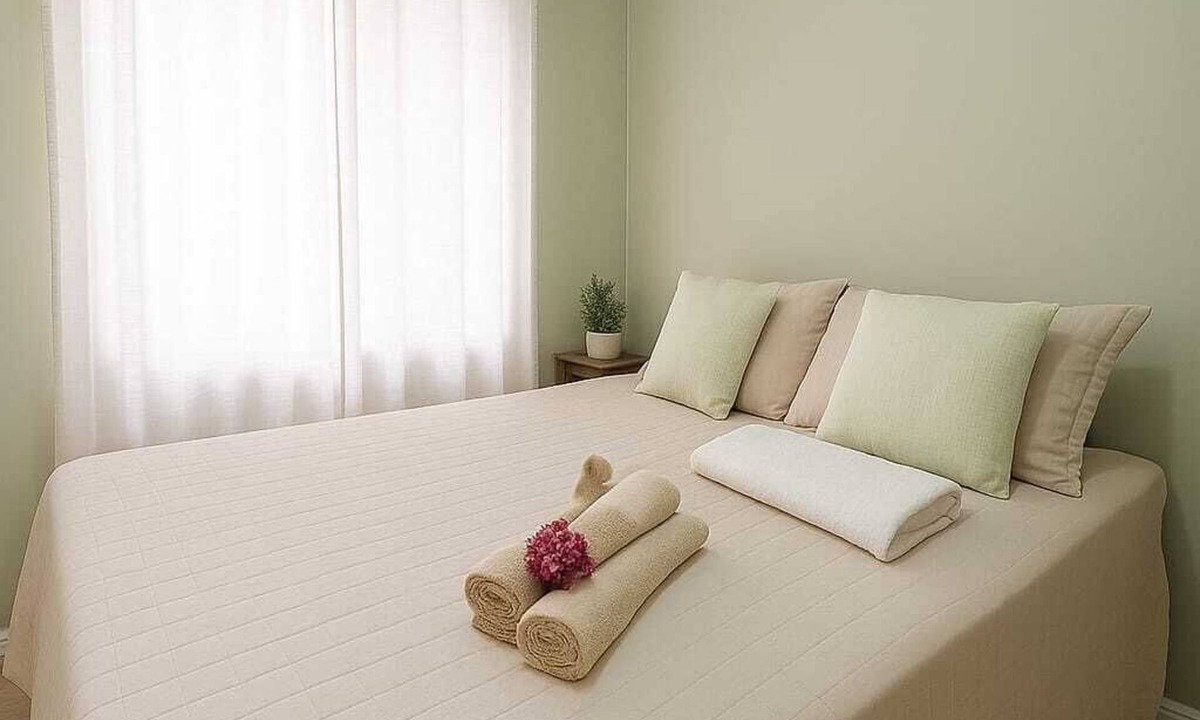 Igara Apartment | Your Home in the City | 3 Bedrooms & Private Patio!