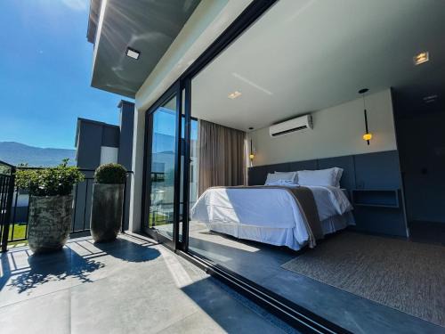 Praia Grande Hotel | Zenith Pousada e Bistrô
