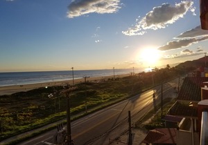 1 bedroom apartment front of building to the sea. Boracéia Beach