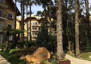 102|3|COND.LUXO EM GRAMADO| RES. CASA DE PEDRA|