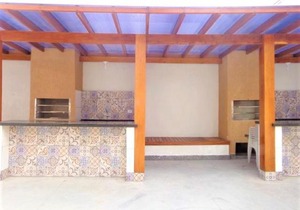 APARTAMENTO COM PISCINA E CHURRASQUEIRA EM UBATUBA 2