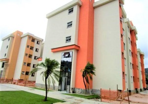 APARTAMENTO COM PISCINA E CHURRASQUEIRA EM UBATUBA 2