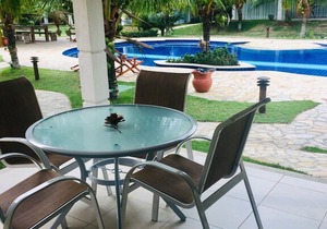 Búzios, left corner Geribá Beach. Closed condominium and very cozy.