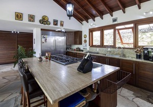 Buz032 - Luxury mansion in front of the sea in Búzios