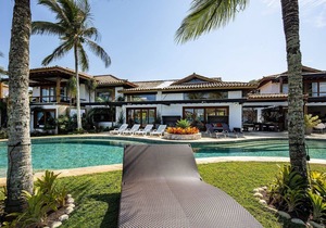 Buz032 - Luxury mansion in front of the sea in Búzios