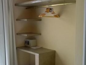 Monoambiente con terrazas 1 piso por escalera