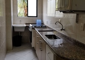 One-bedroom apartment in a building facing the sea. Boracéia Beach