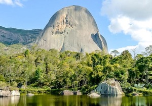 Quarto inteiro, Condomínio Vista Azul, Pedra Azul