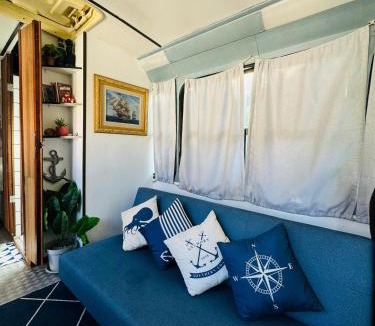Castelandia Other | Ônibus Navy Experience - Praia de Jacaraípe