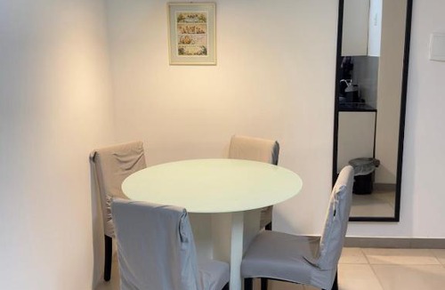 Funcionarios Apartment | 02 - ESTÚDIO NA SAVASSI com Wi-fi, TV, Vaga de garagem, Cozinha completa